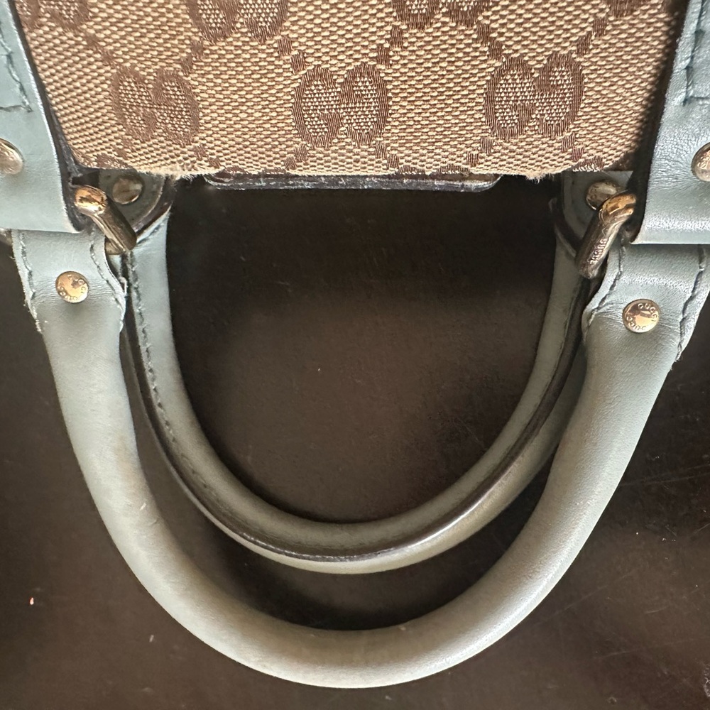 Authentic Gucci - Picture 4 of 4